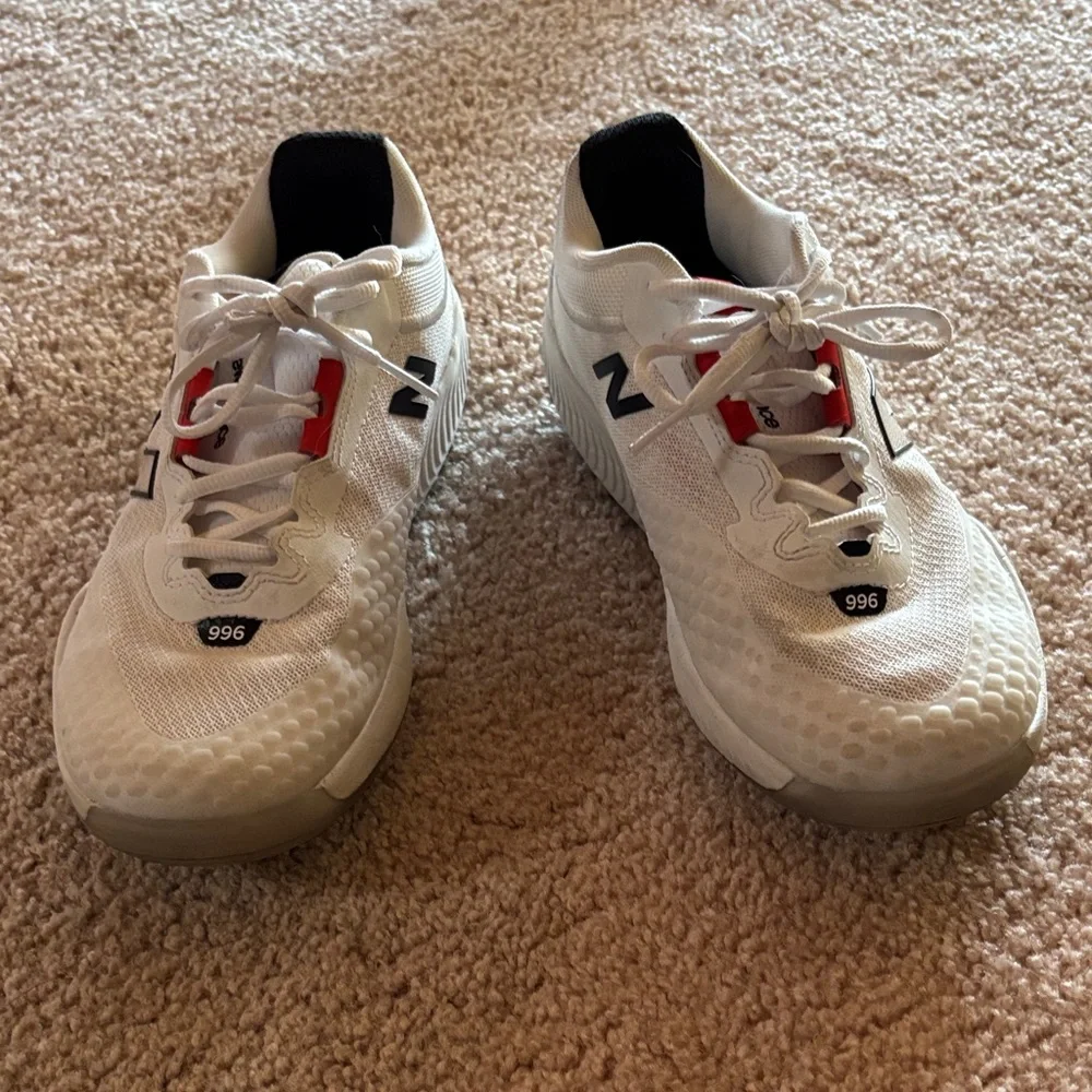 New Balance White and Black Athletic Shoes - Picture 4 of 5